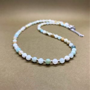 ამაზონიტის ყელსაბამი