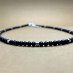 ონიქსის ყელსაბამი (Choker)