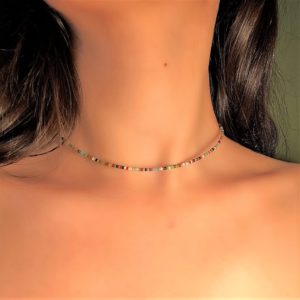ჭრელი ყელსაბამი (Choker)