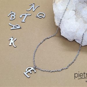 პერსონალური ფოლადის ყელსაბამი ინიციალით