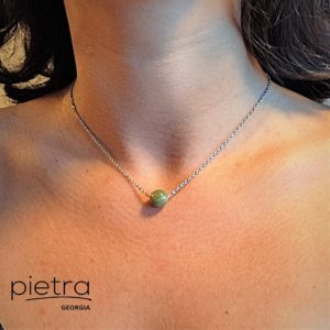 ჟადეიტის ყელსაბამი