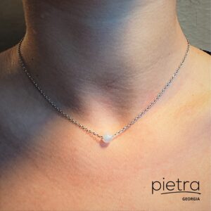 მთვარის ქვის ყელსაბამი