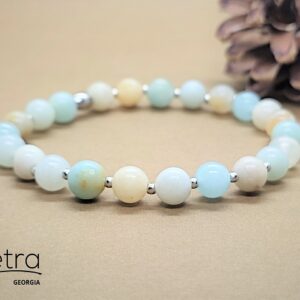 6 მმ. ამაზონიტის სამაჯური კაუჩუკზე