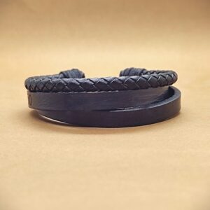 ტყავის სამაჯური წარწერით